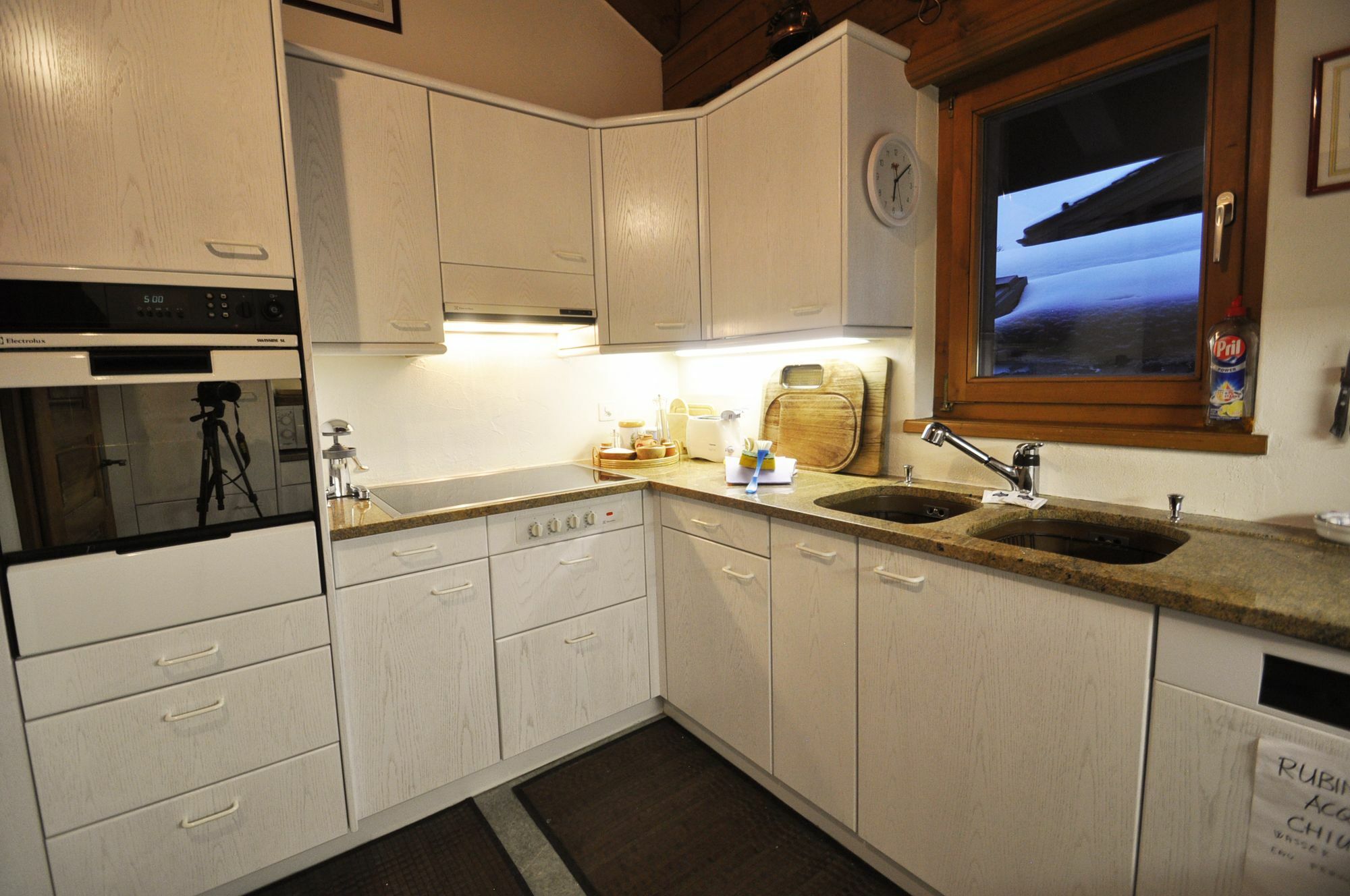 Haus Tiefbach - Apartment Cervino Zermatt Luaran gambar